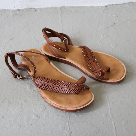 coach beach sandals